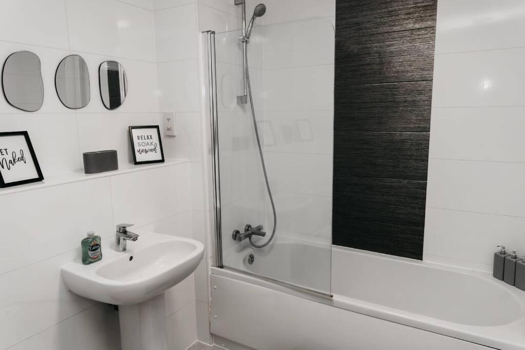 Stunning Modern Heart Of The City Apartment Sheffield Exteriér fotografie